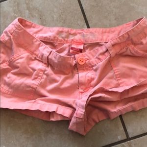 Coral Shorts - size 9